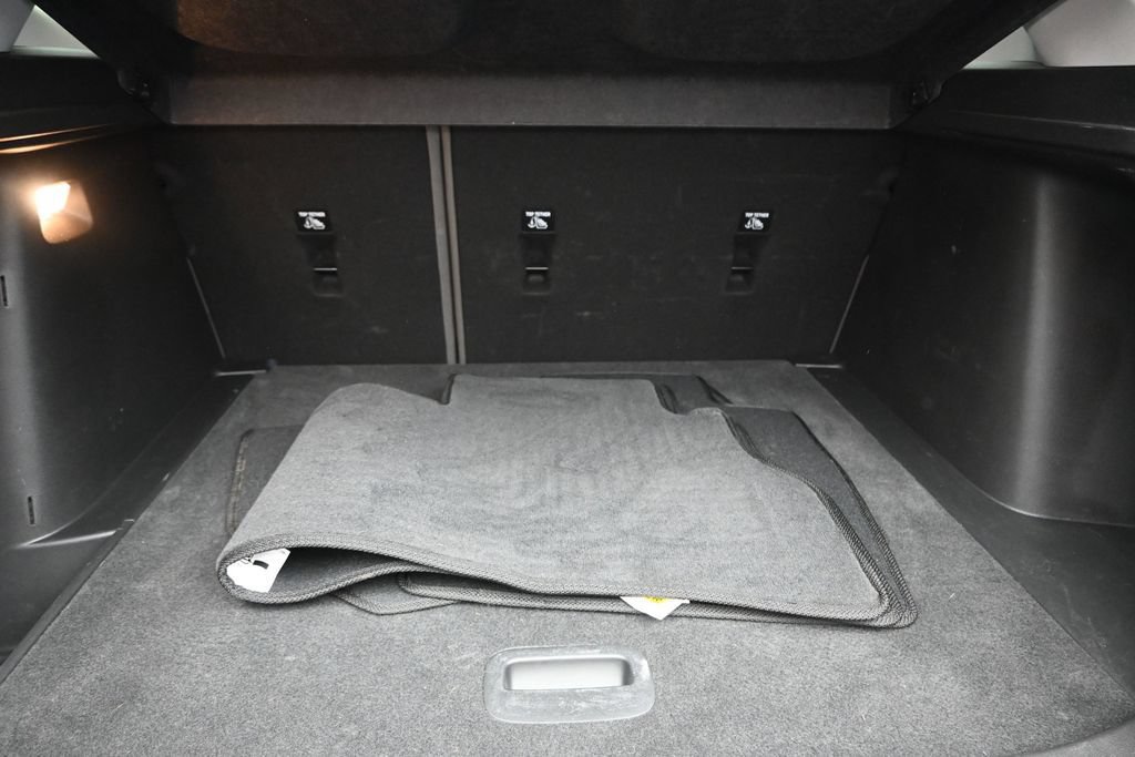 Used 2024 Chevrolet Trax ACTIV w/ Sunroof Package FWD image 17