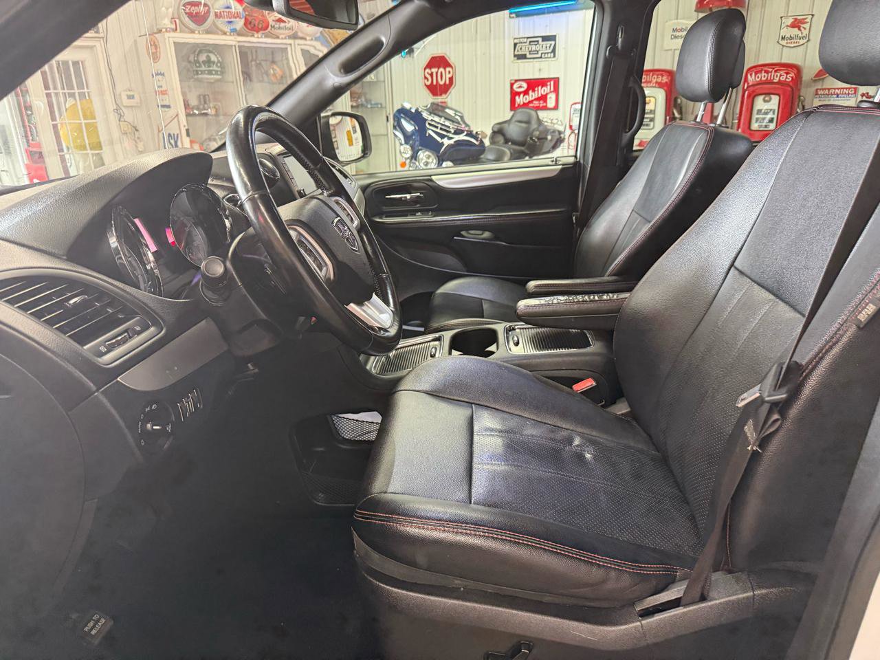 Used 2019 Dodge Grand Caravan GT FWD image 11