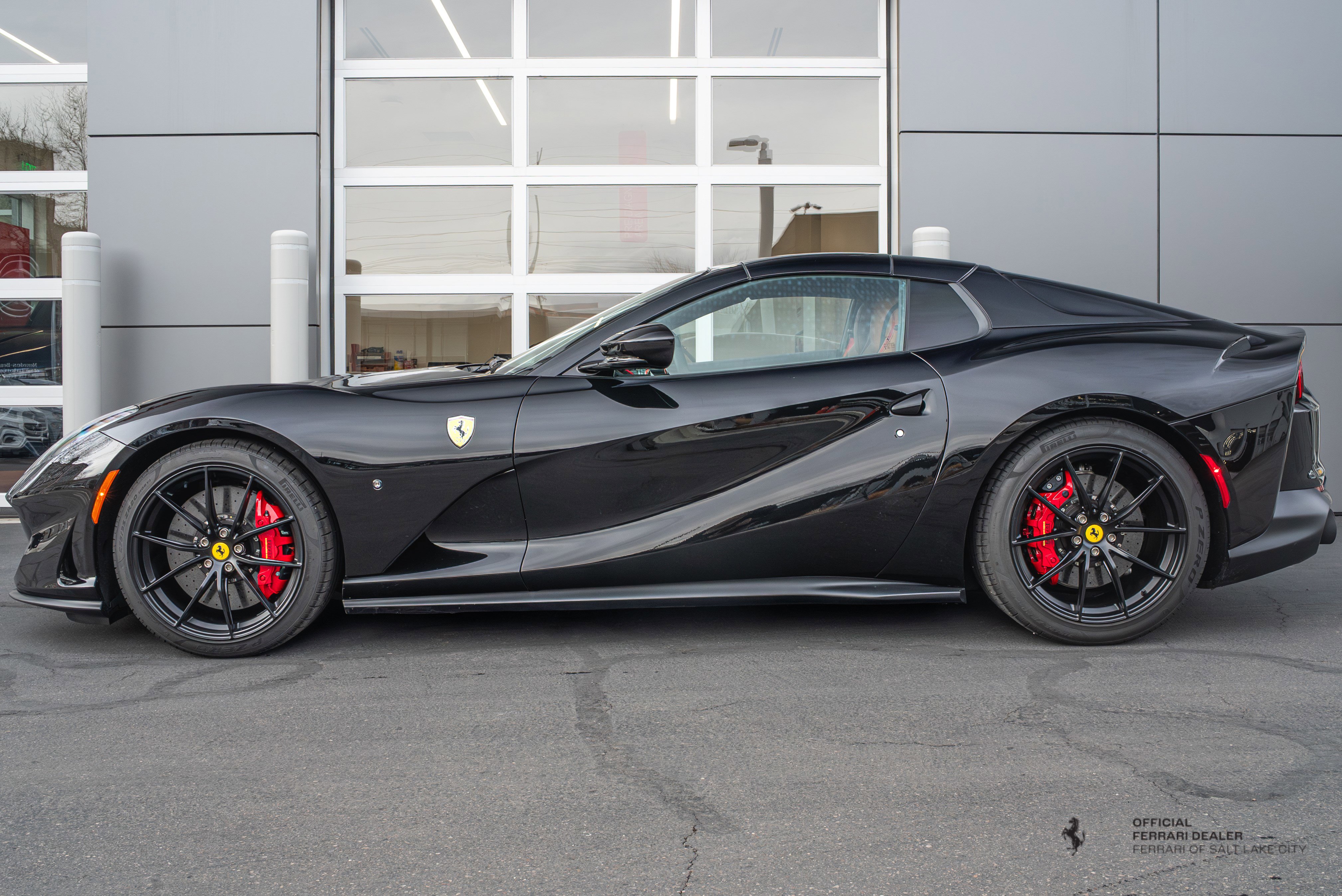 Used 2023 Ferrari 812 GTS image 3