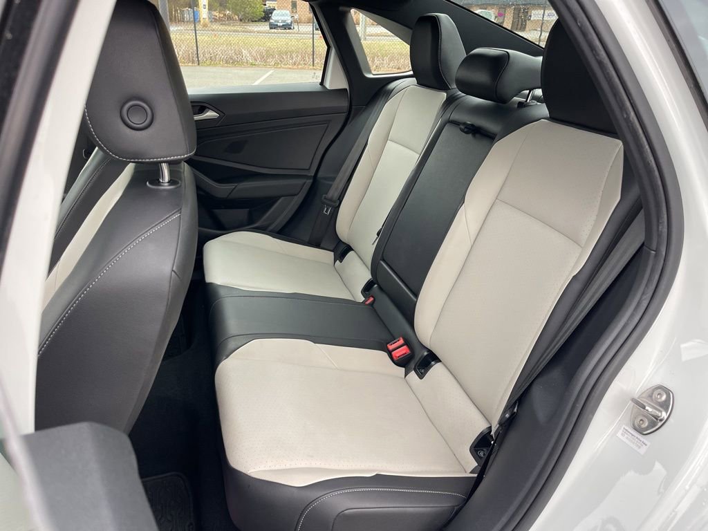 Used 2019 Volkswagen Jetta R-Line w/ R-Line Cold Weather Package FWD image 20