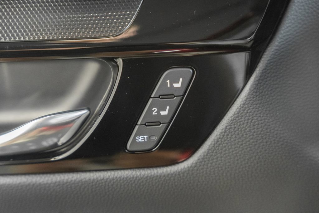 Used 2025 Honda CR-V EX-L image 41