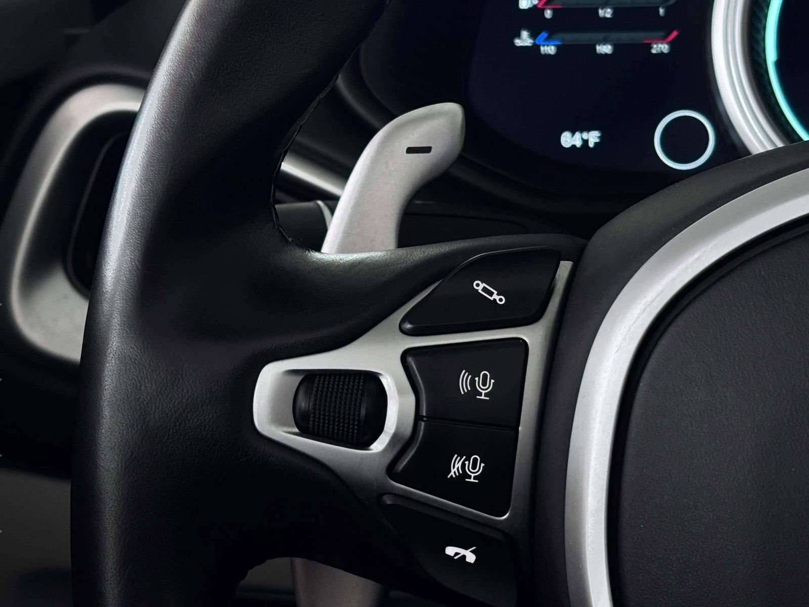 Used 2021 Aston Martin DB11 Volante image 31