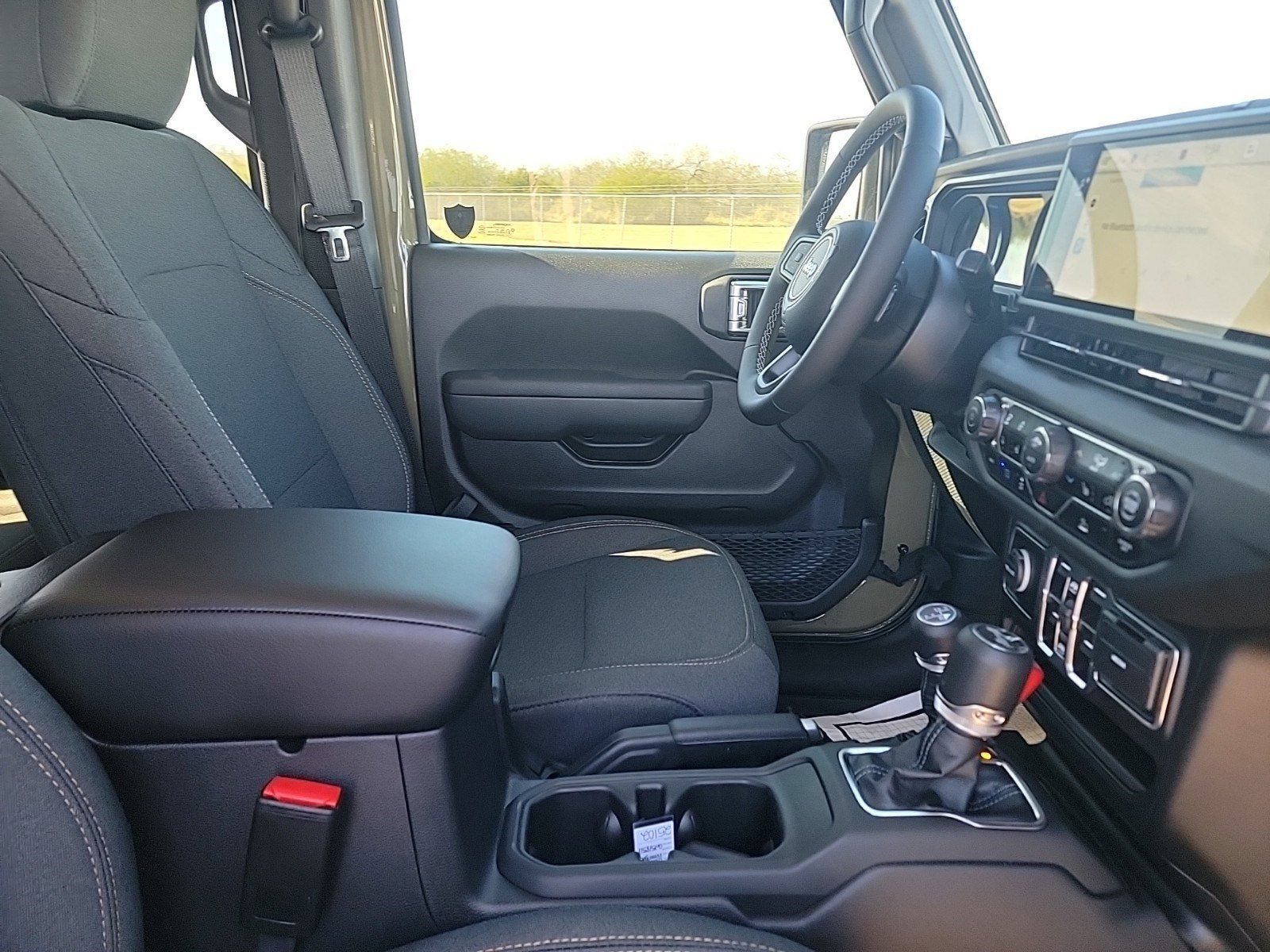 Used 2025 Jeep Wrangler Unlimited Sport S 4xe w/ Convenience Group AWD/4WD image 17