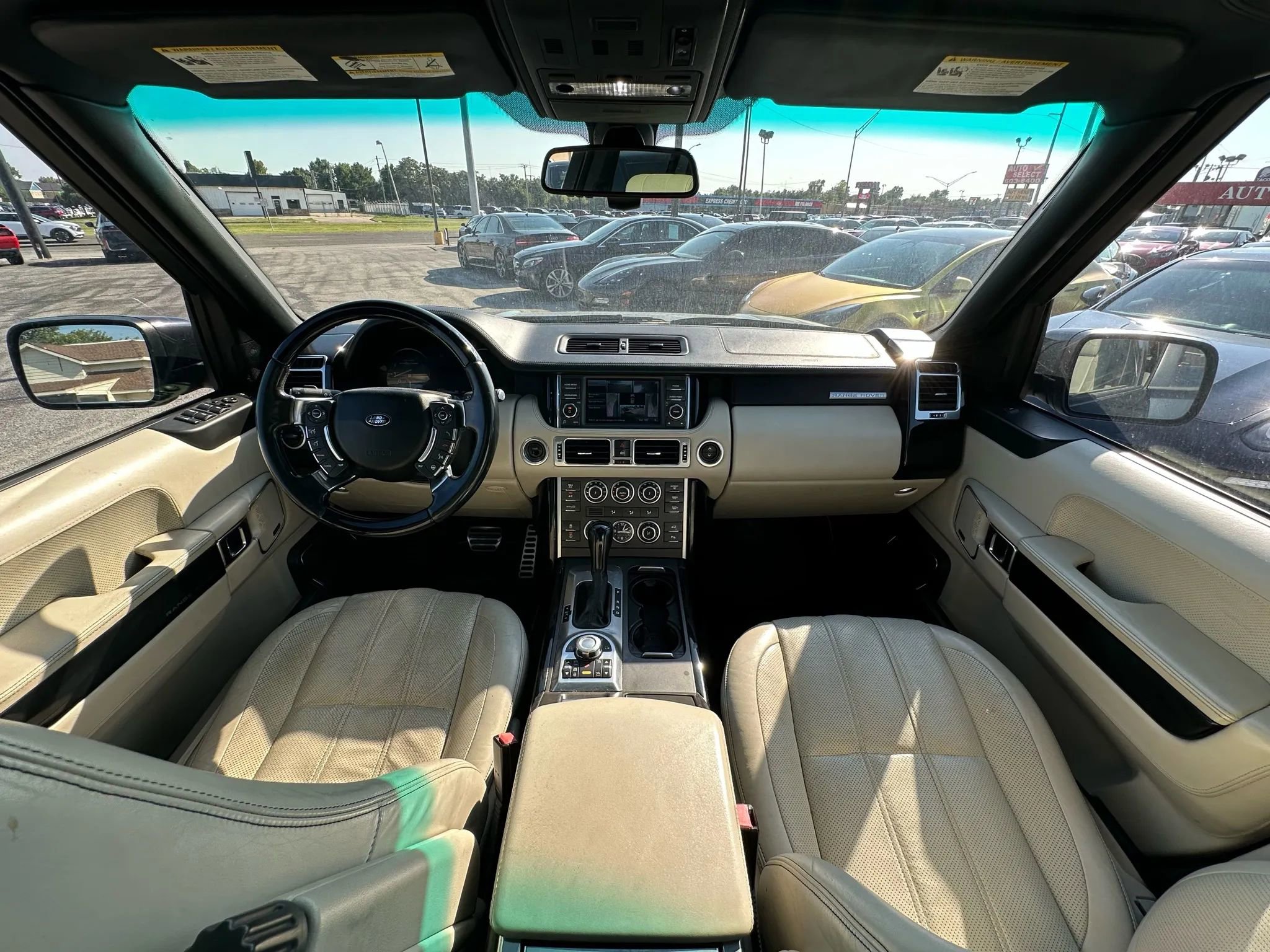 Used 2012 Land Rover Range Rover Autobiography image 2