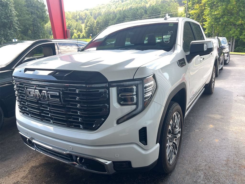 Used 2025 GMC Sierra 1500 Denali Ultimate AWD/4WD image 2