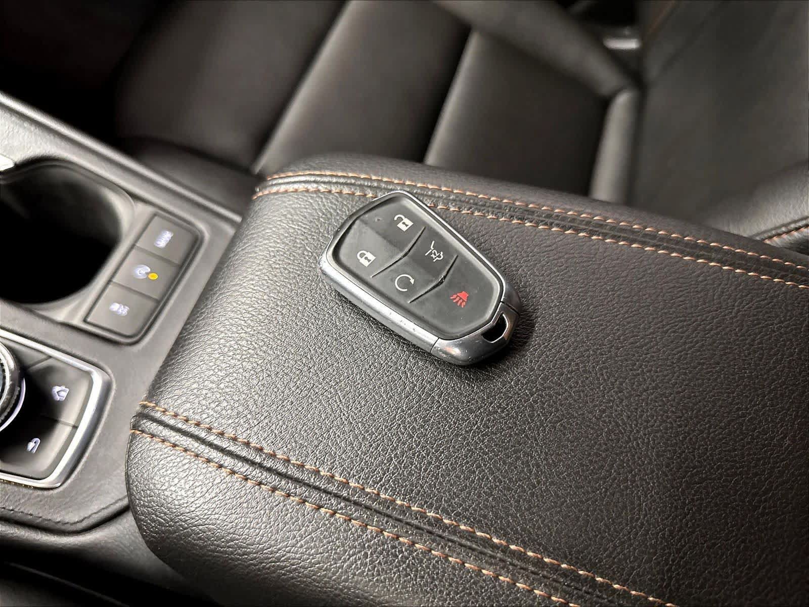 Used 2019 Cadillac XT4 Sport w/ Cold Weather Package FWD image 12