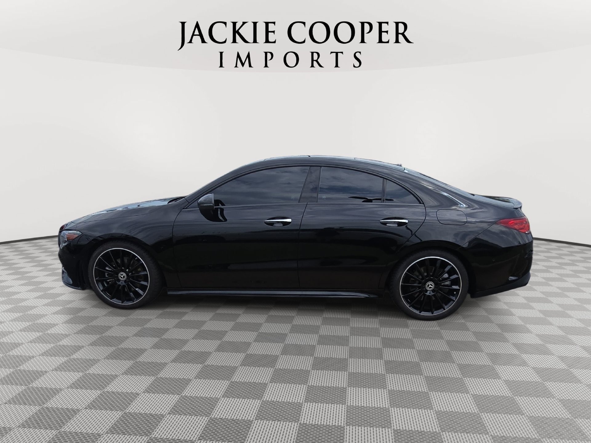 Used 2023 Mercedes-Benz CLA 250 4MATIC image 8
