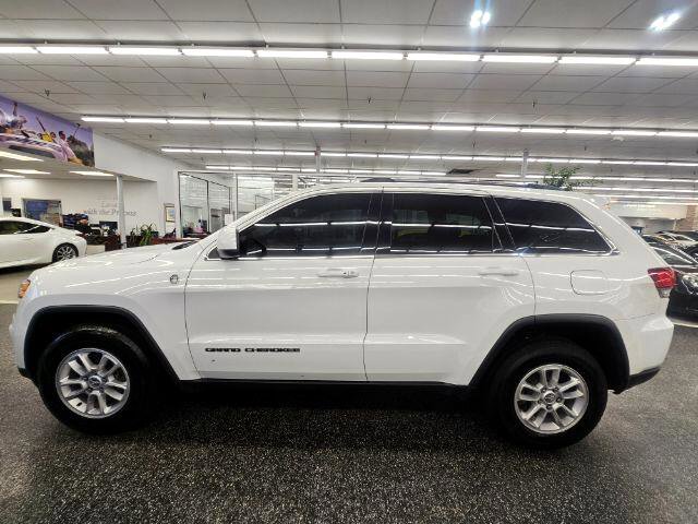 Used 2020 Jeep Grand Cherokee Laredo image 8