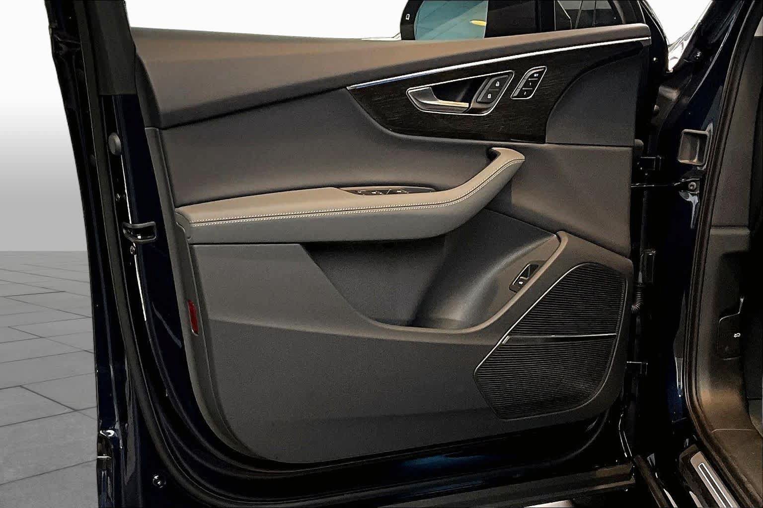 New 2026 Audi Q7 2.0T Premium Plus AWD/4WD image 10