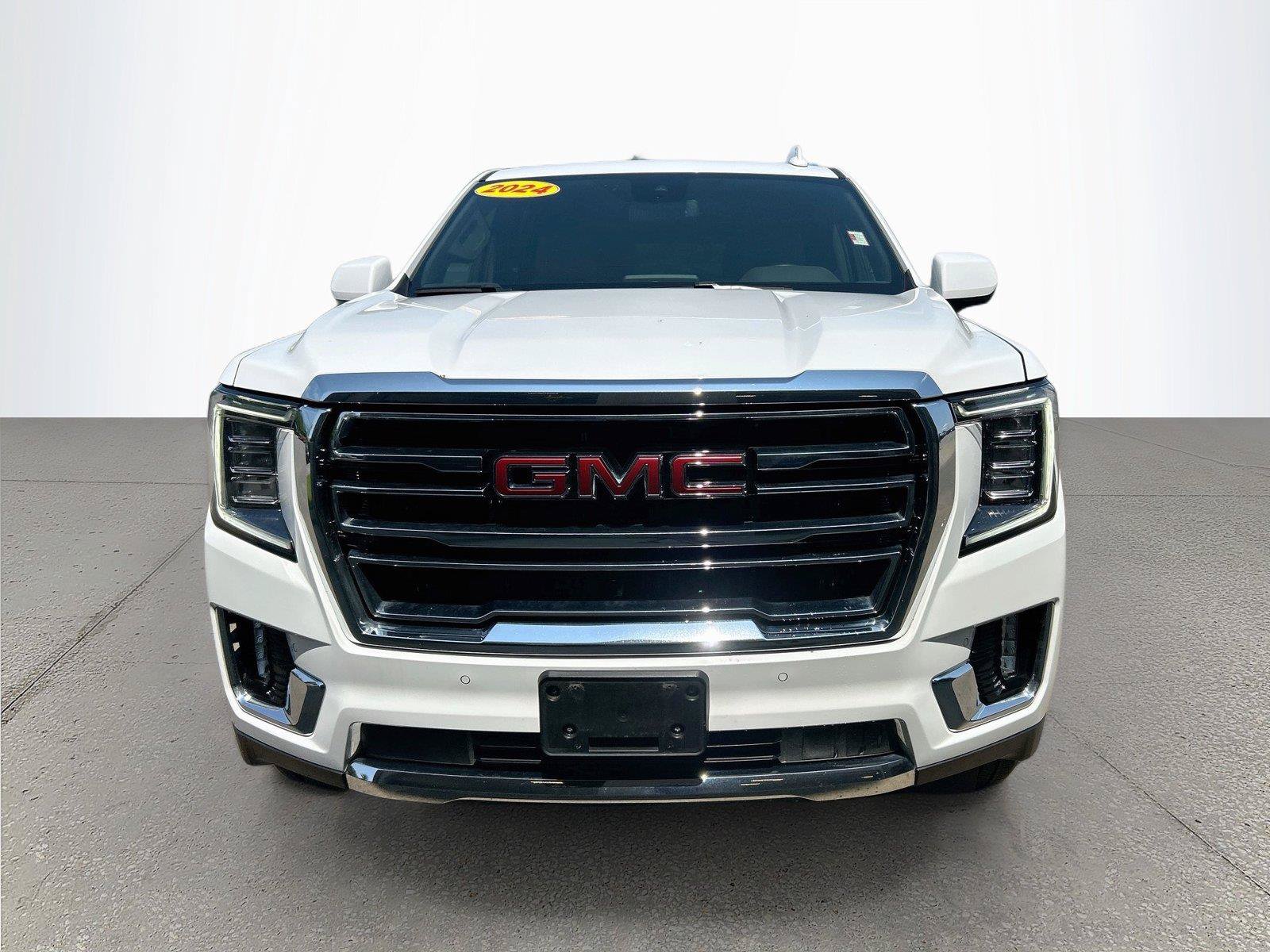 Used 2024 GMC Yukon SLT AWD/4WD image 9