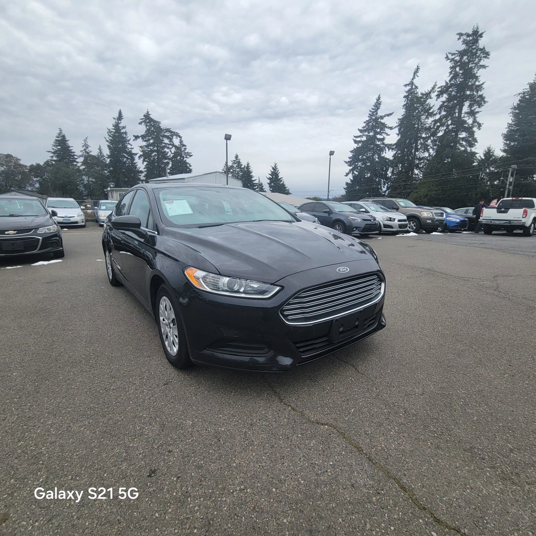 Used 2014 Ford Fusion S image 2