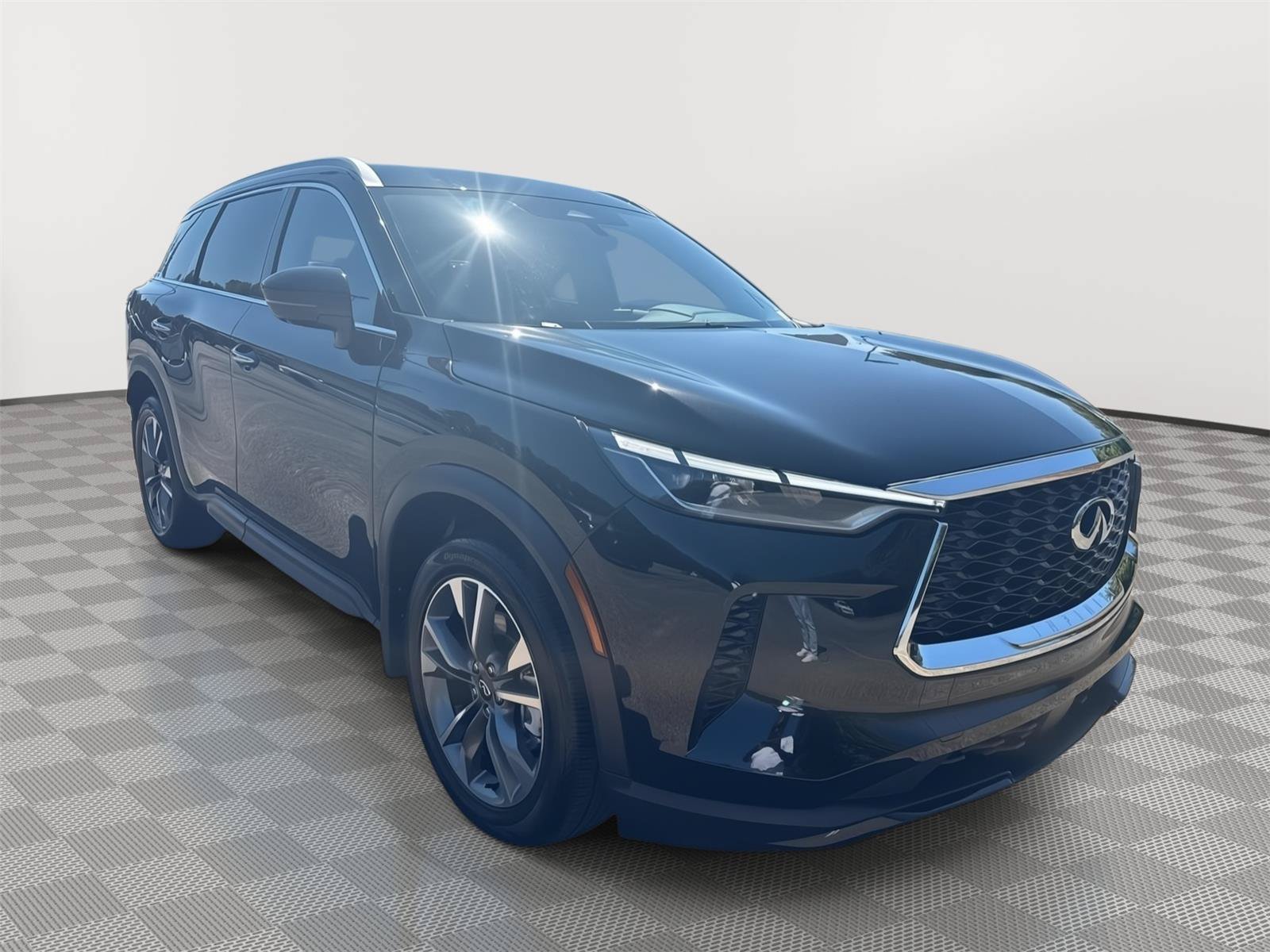 Used 2025 INFINITI QX60 Luxe AWD/4WD image 4