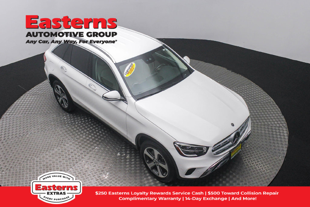 Used 2022 Mercedes-Benz GLC 300 w/ Premium Package Lite image 4
