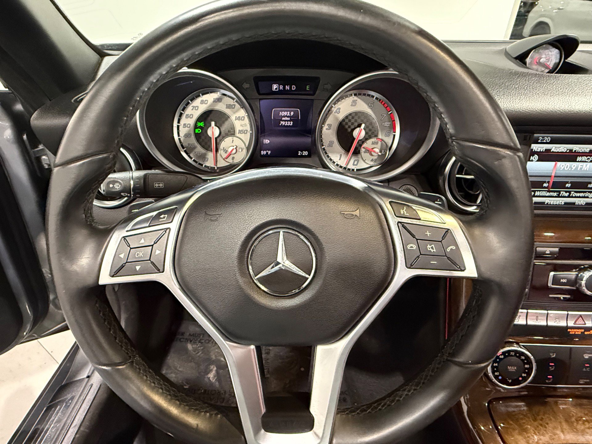 Used 2015 Mercedes-Benz SLK 350 image 31