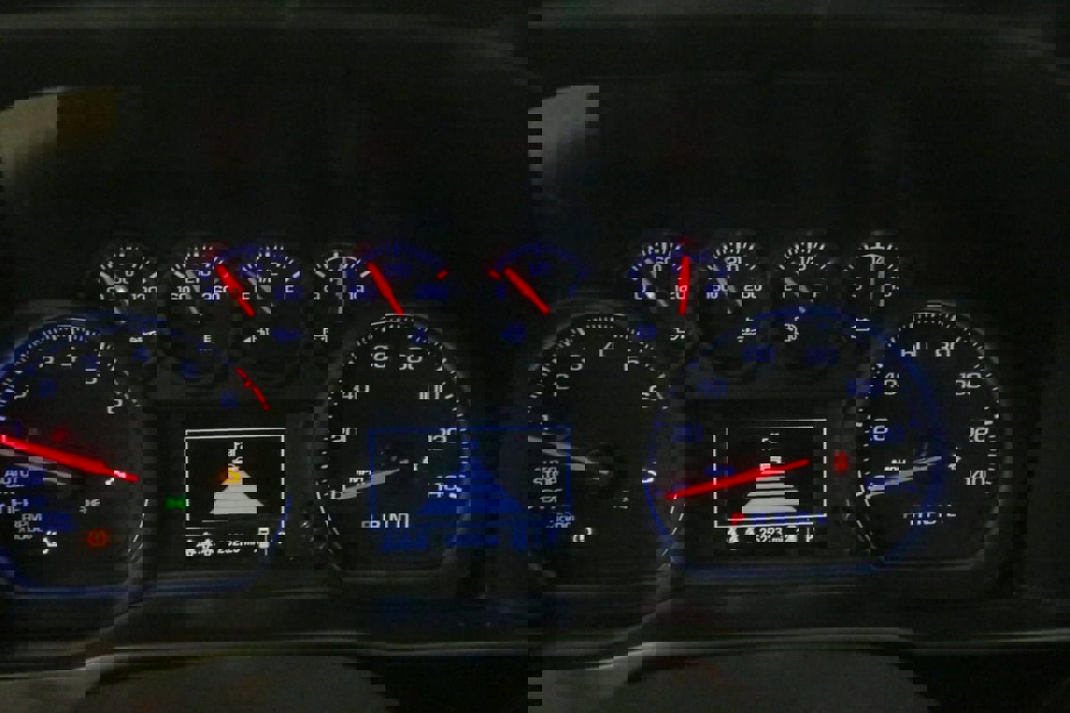 Used 2024 Chevrolet Silverado 1500 W/T image 17