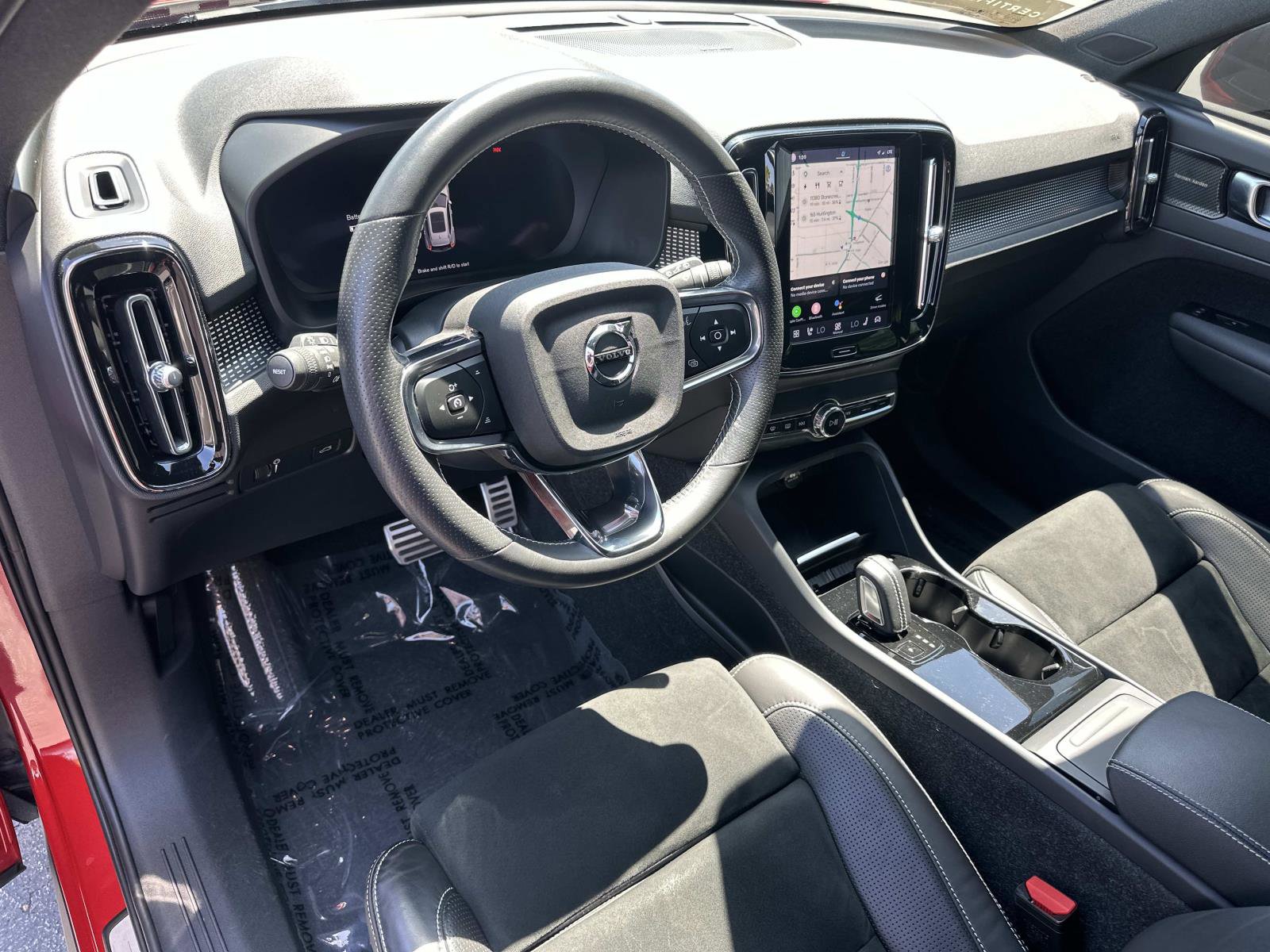 Certified 2021 Volvo XC40 P8 Recharge w/ Advanced Package image 9