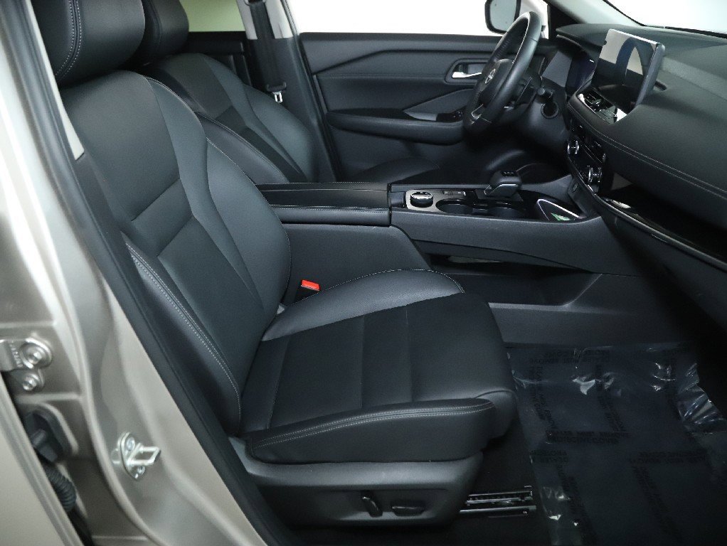 Certified 2024 Nissan Rogue SL image 35