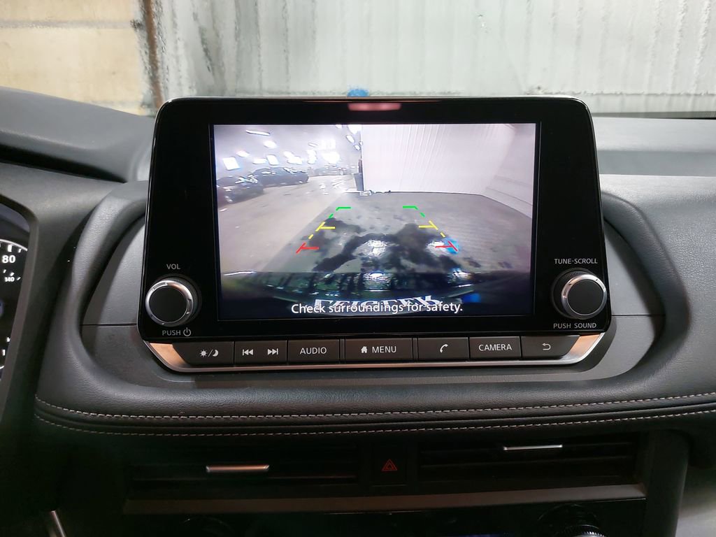 Certified 2025 Nissan Rogue SV image 24