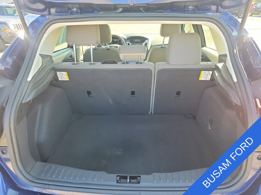 Used 2012 Ford Focus SE FWD image 6