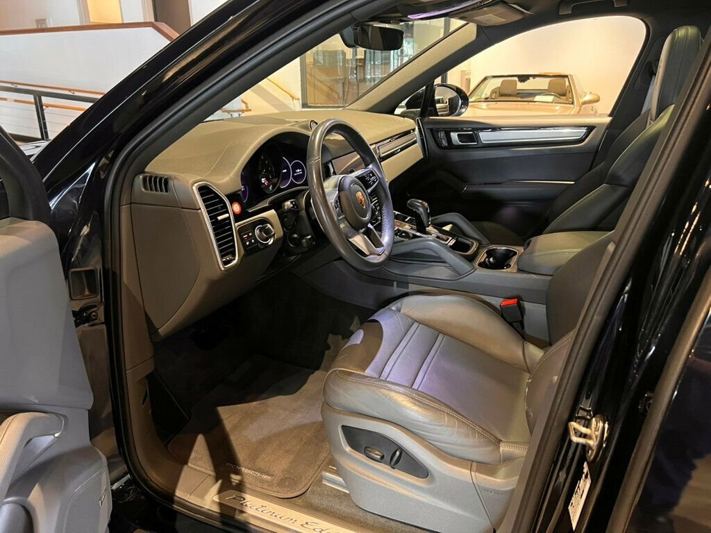 Used 2022 Porsche Cayenne E-Hybrid Coupe image 15