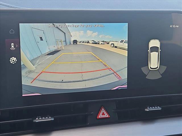 Used 2025 Kia Sportage EX image 14
