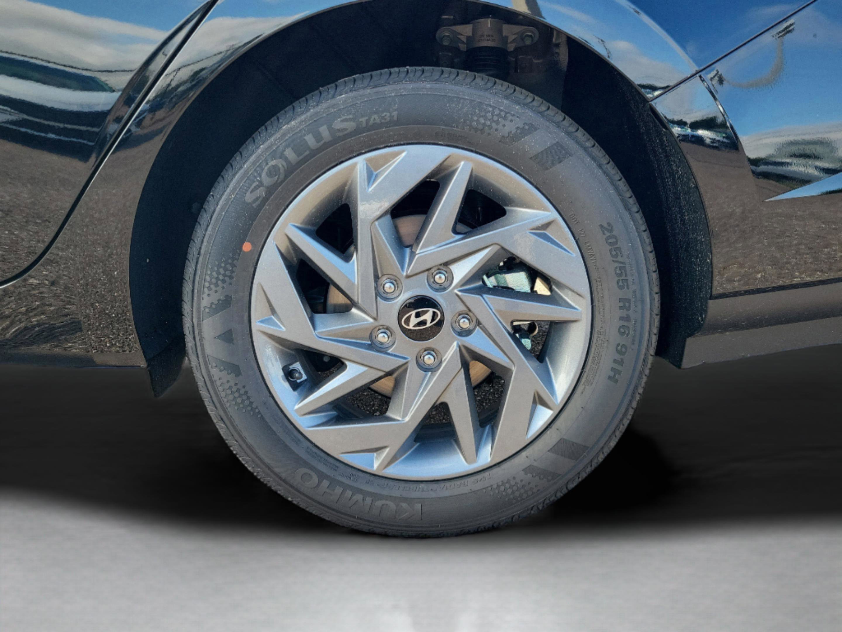 New 2026 Hyundai Elantra Blue image 34