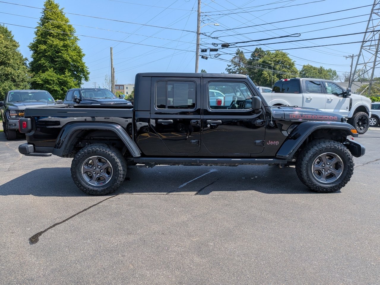 Used 2023 Jeep Gladiator Sport AWD/4WD image 3