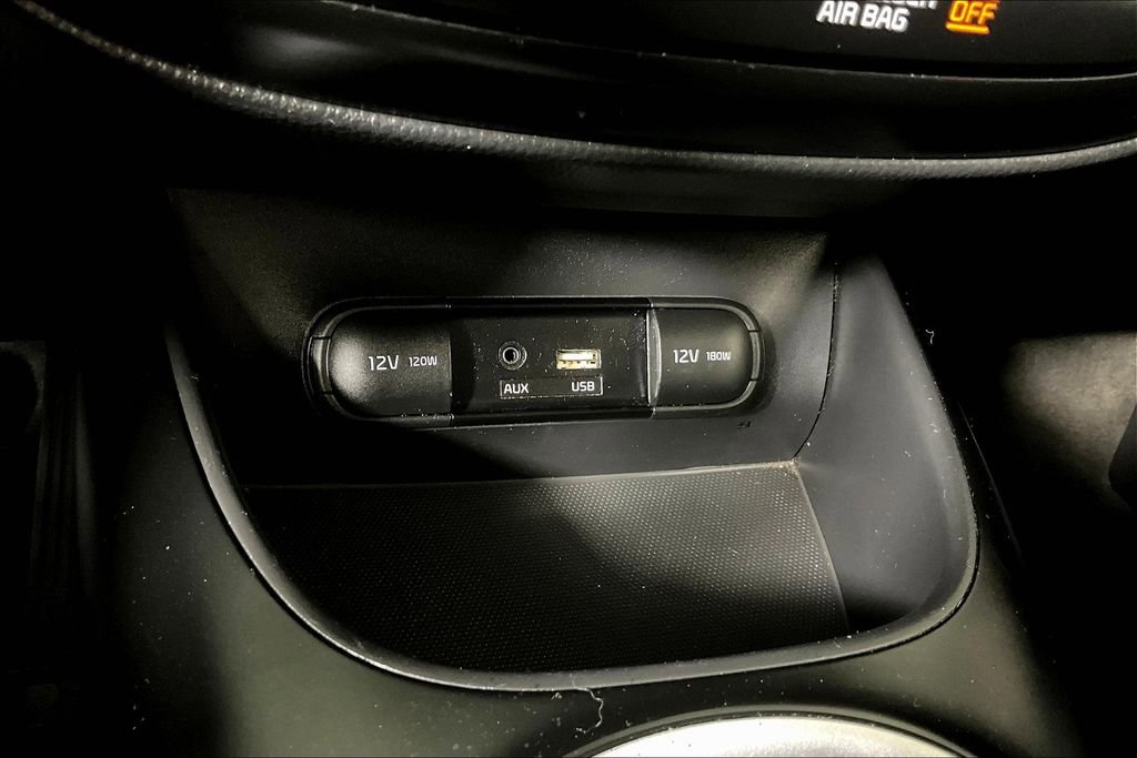 Used 2017 Kia Soul + image 30