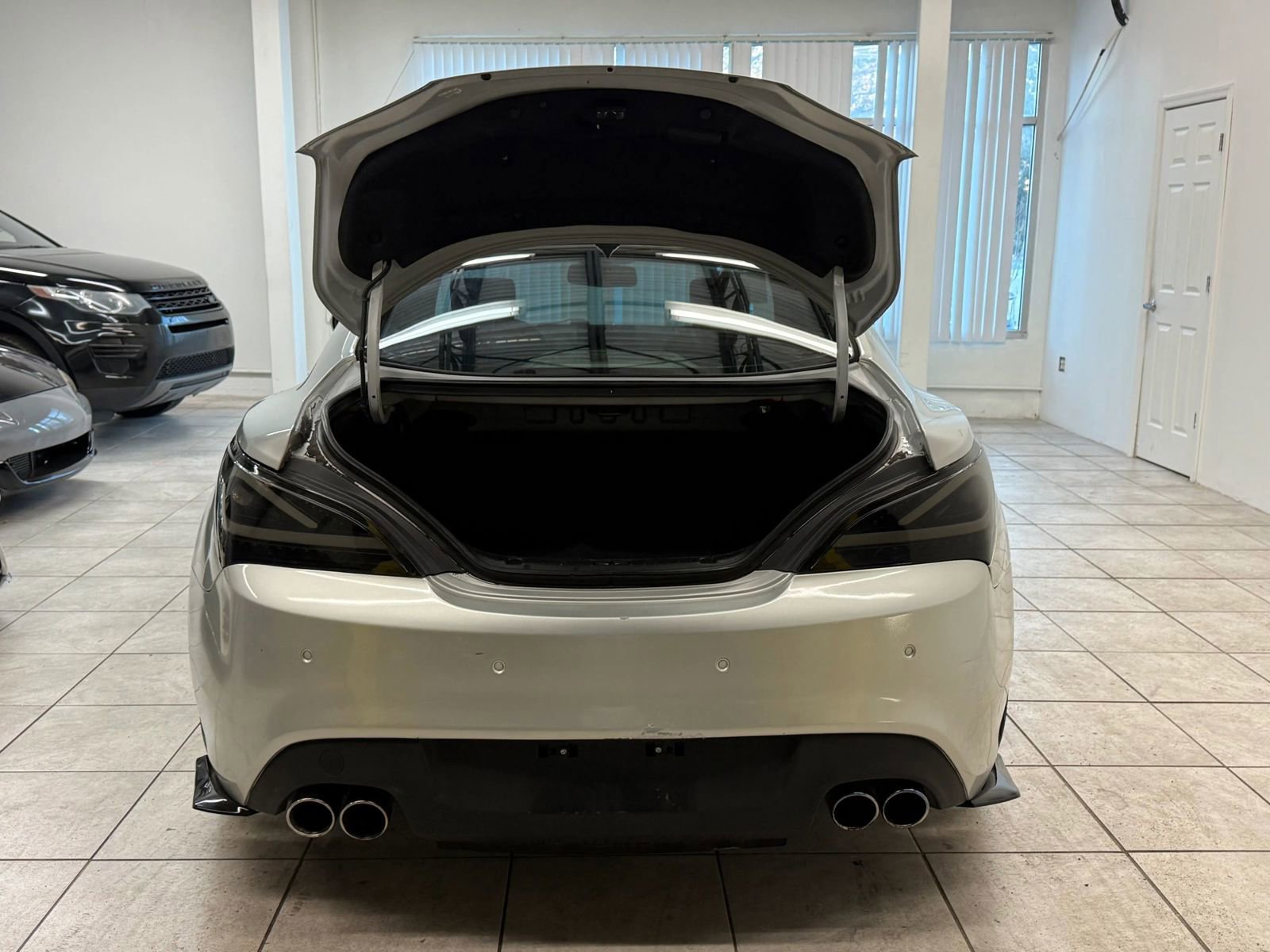 Used 2013 Hyundai Genesis 3.8 image 17