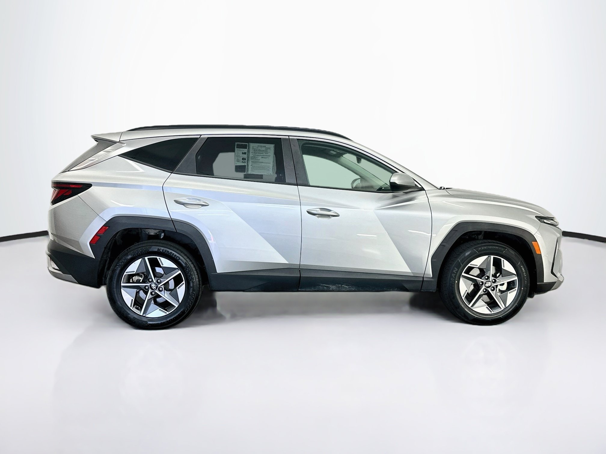 Used 2025 Hyundai Tucson SEL AWD/4WD image 10