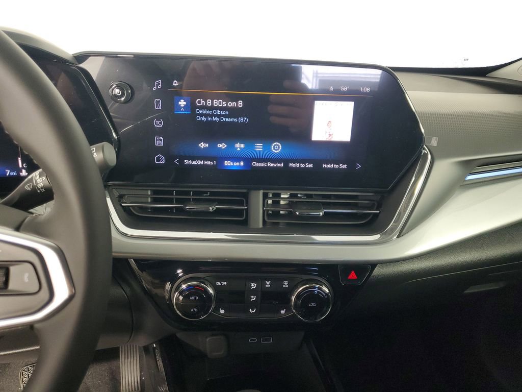 New 2026 Chevrolet Trax LT w/ Midnight Edition image 16