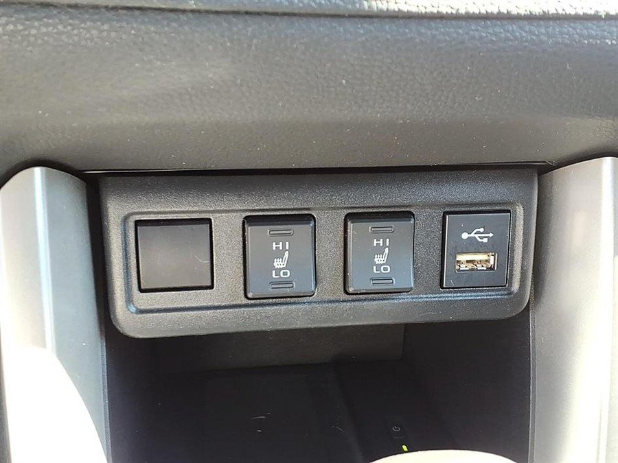 Used 2022 Toyota Corolla Cross XLE AWD/4WD image 24