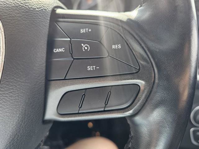 Used 2022 Dodge Charger SXT w/ Leather Interior Group image 13