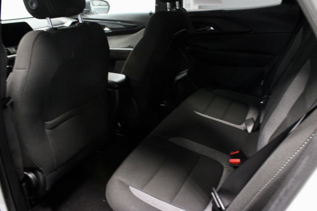 Used 2024 Chevrolet TrailBlazer LS w/ LS Convenience Package FWD image 20