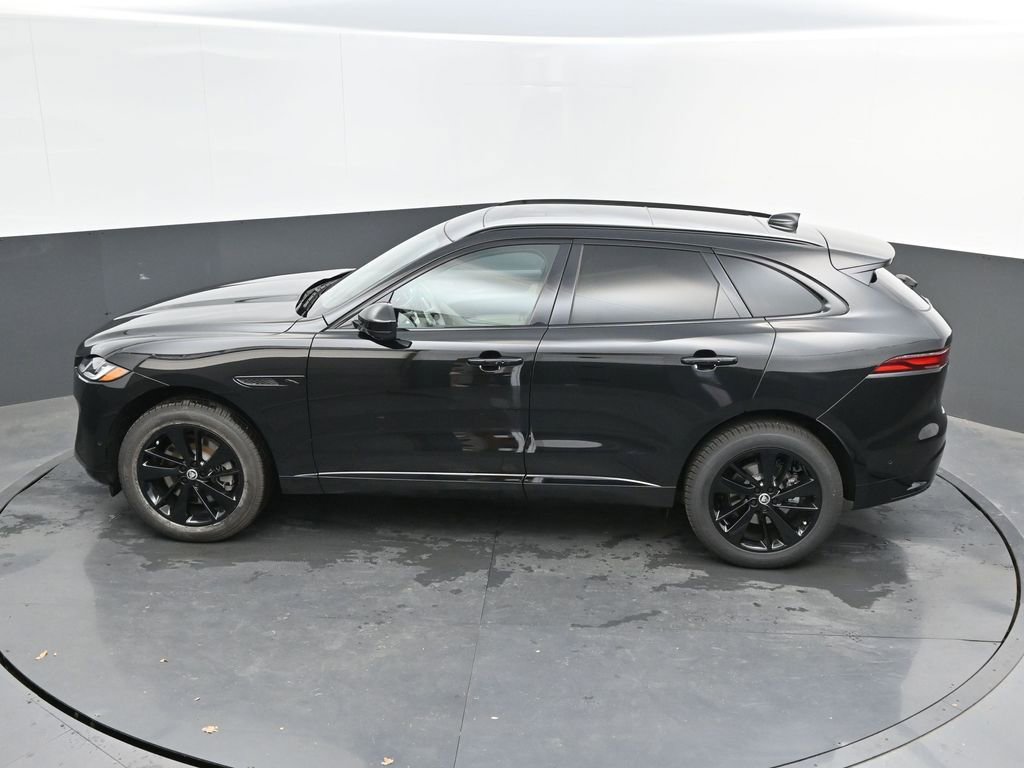 Used 2026 Jaguar F-PACE R-Dynamic S image 30
