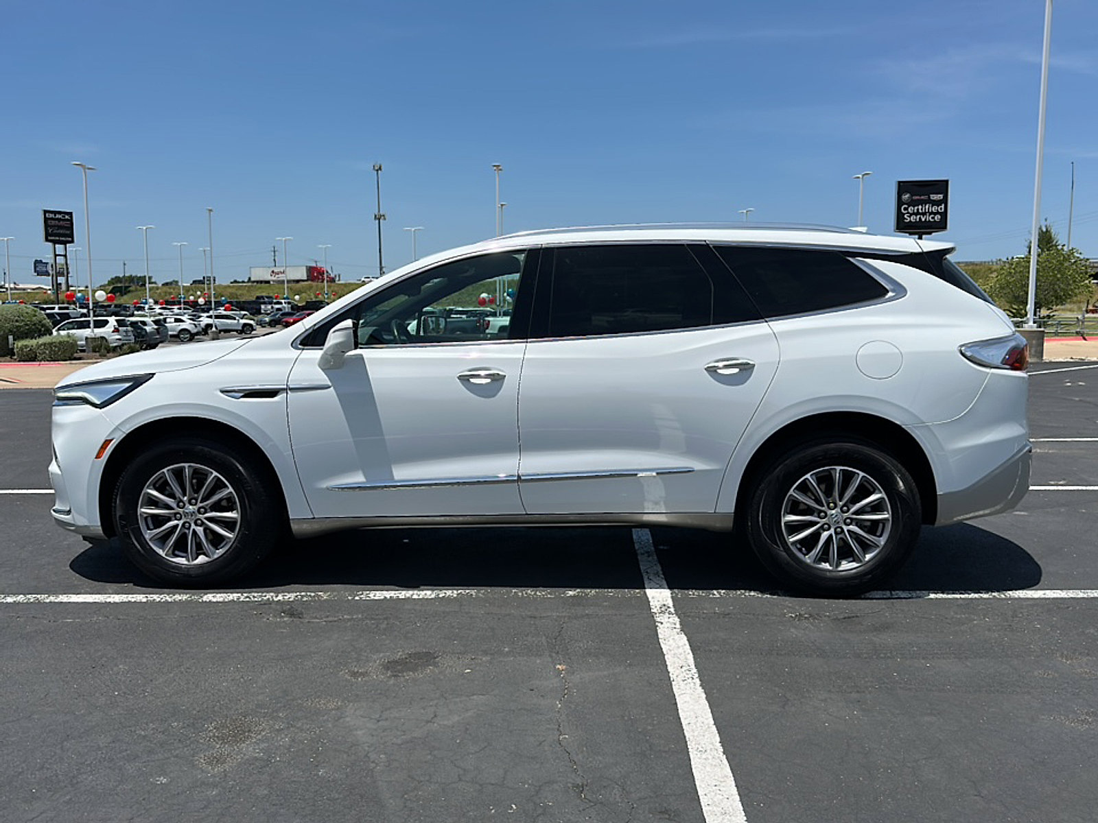 Certified 2024 Buick Enclave Premium image 5