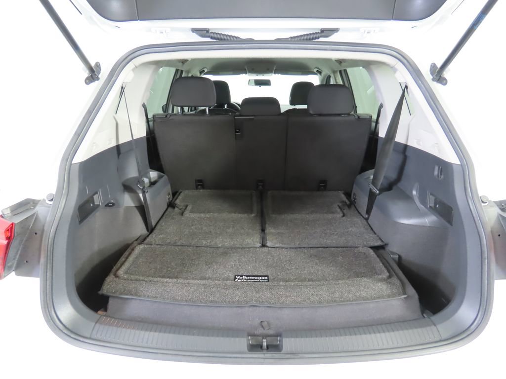 Used 2018 Volkswagen Tiguan S image 26