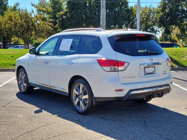 Used 2015 Nissan Pathfinder Platinum w/ Cargo Package FWD image 3