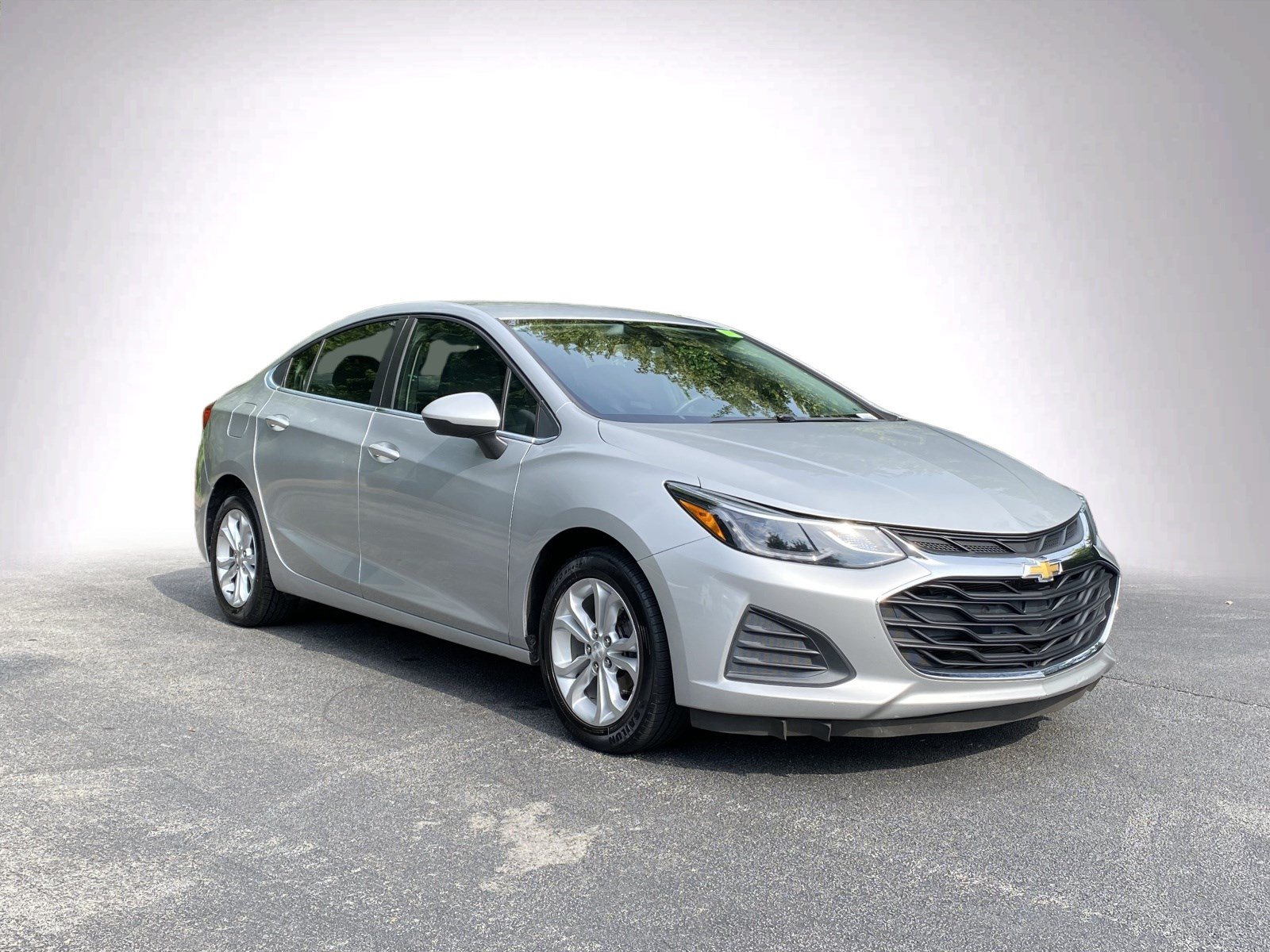 Used 2019 Chevrolet Cruze LT w/ LT Fleet Convenience Package FWD image 2