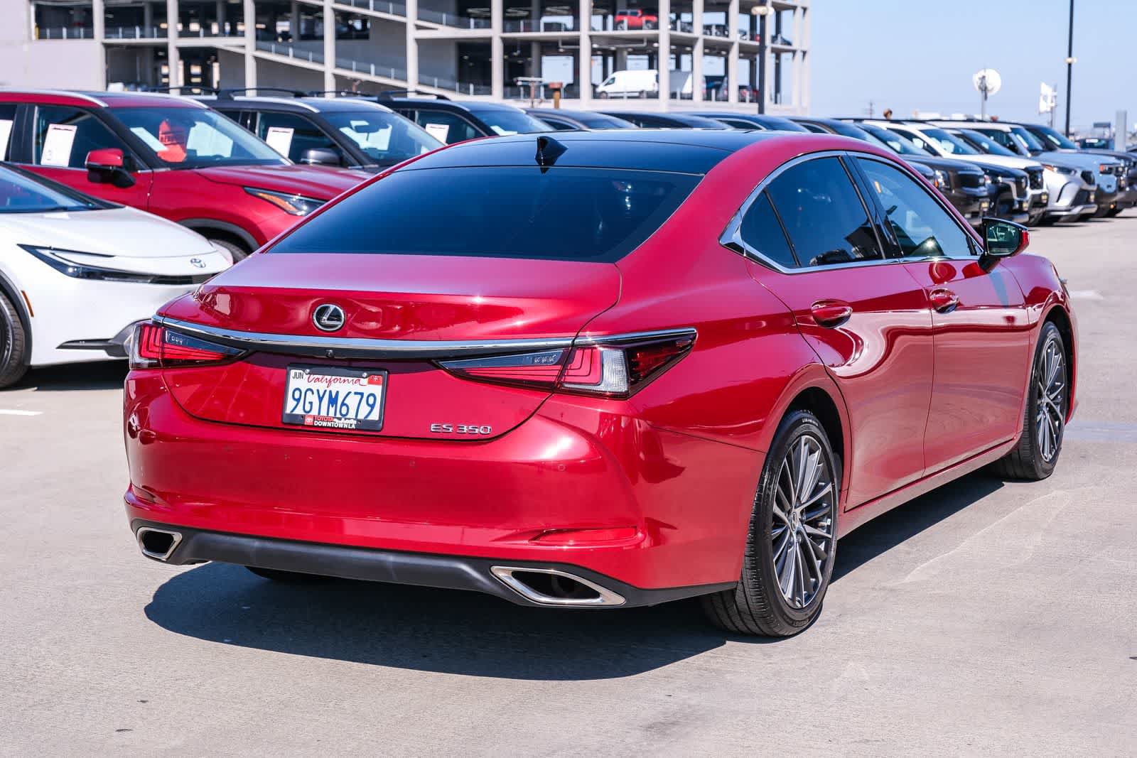 Used 2023 Lexus ES 350 w/ Premium Package FWD image 4