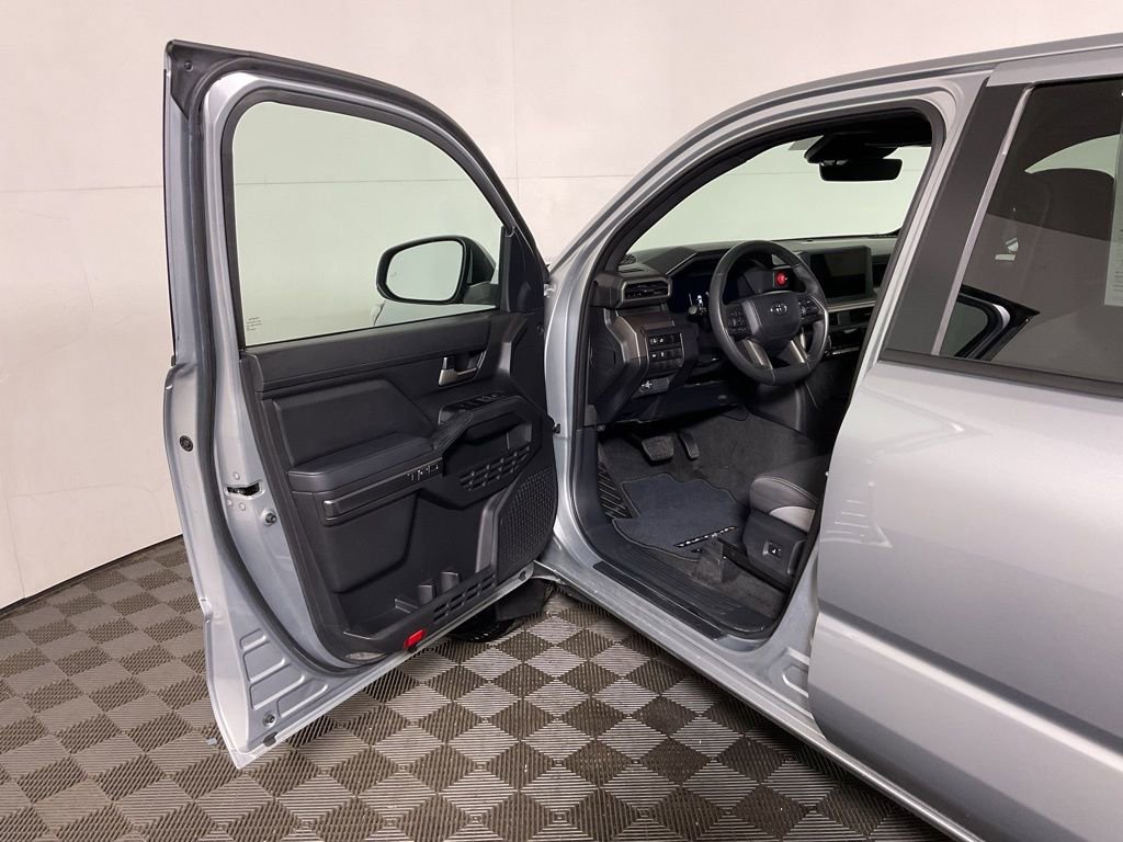 Used 2024 Toyota Tacoma TRD Off-Road image 17