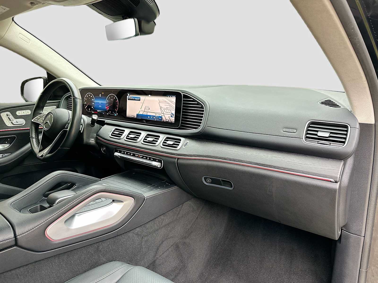 Used 2026 Mercedes-Benz GLE 450 4MATIC Coupe w/ Night Package image 30
