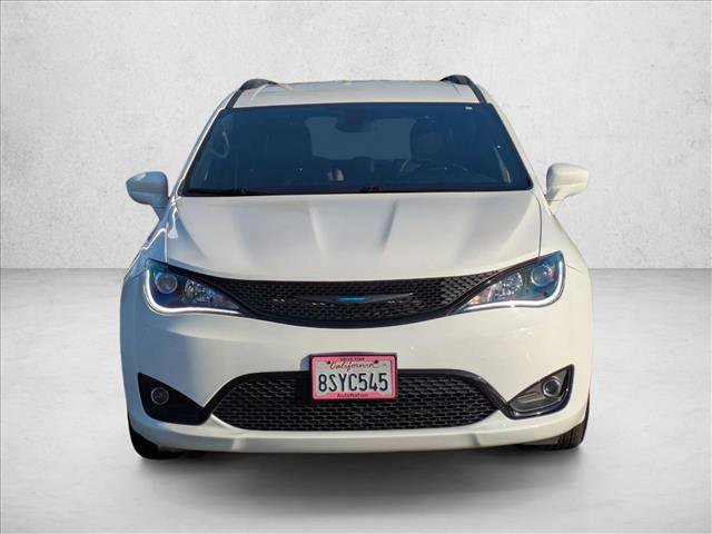 Used 2020 Chrysler Pacifica Touring-L w/ S Appearance Package image 3