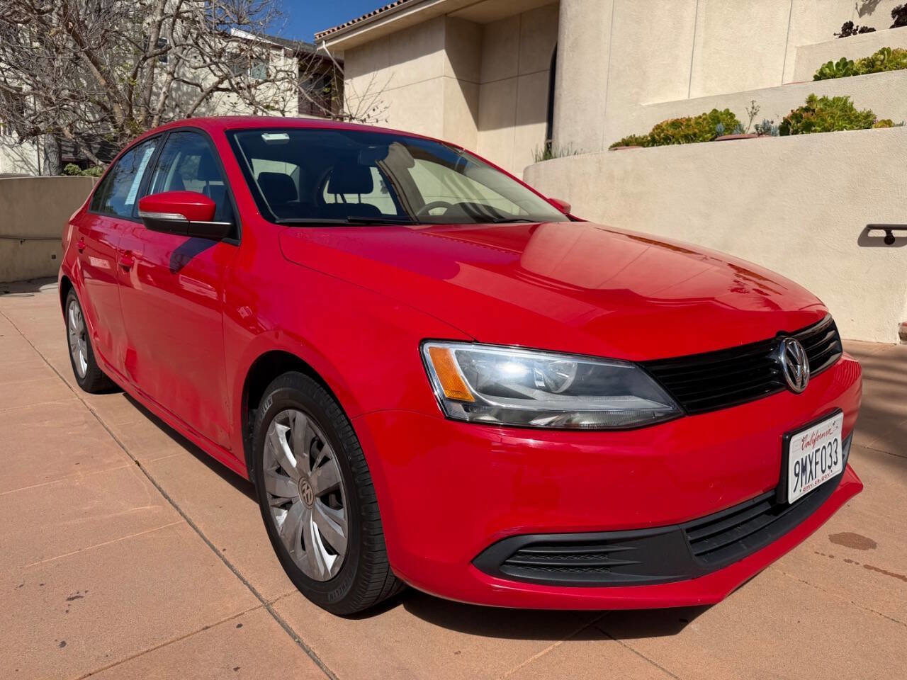 Used 2014 Volkswagen Jetta SE image 1
