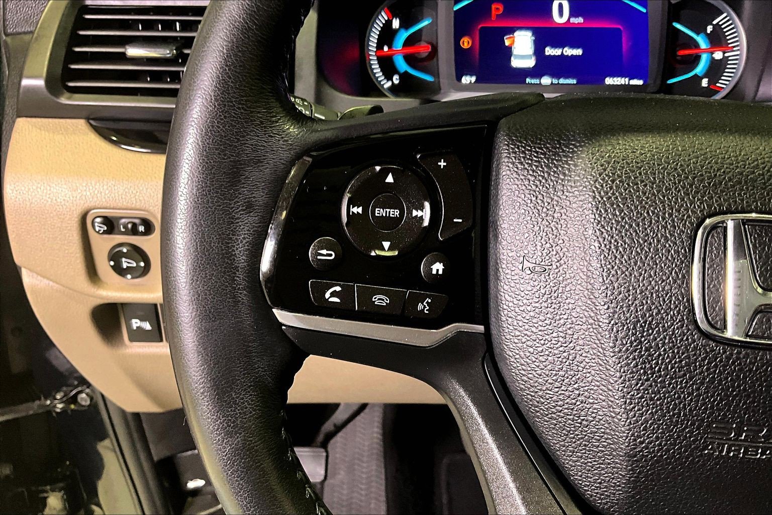 Used 2020 Honda Pilot Elite image 11