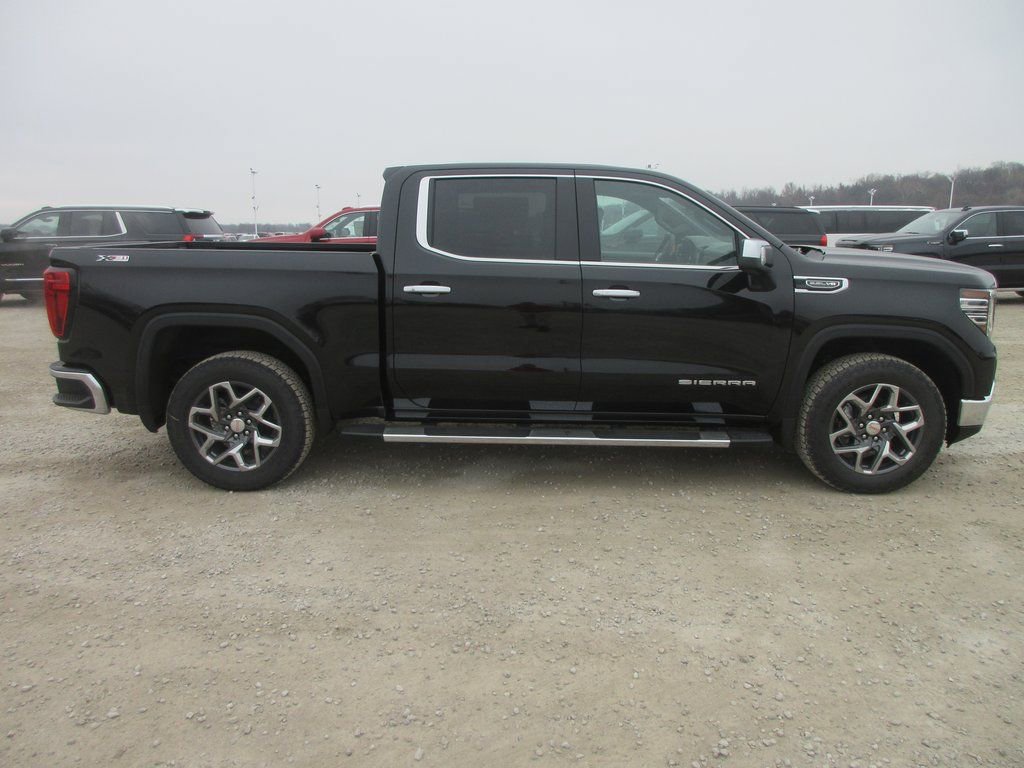 New 2026 GMC Sierra 1500 SLT w/ SLT Premium Plus Package image 3