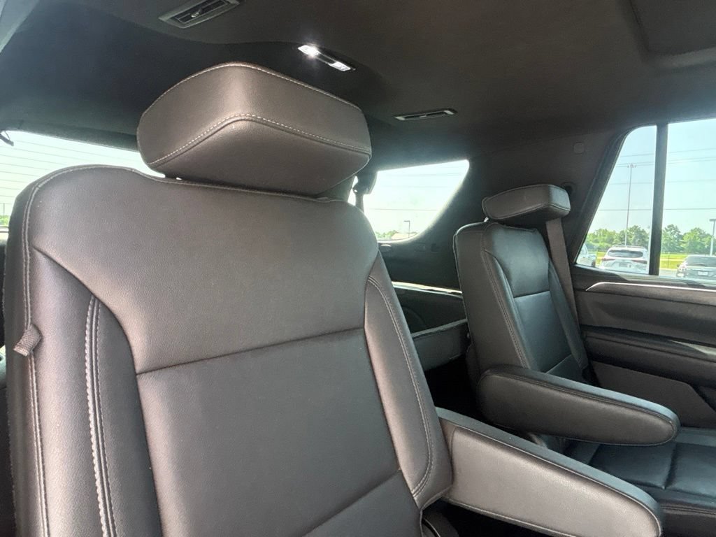Used 2021 Chevrolet Tahoe Z71 w/ Z71 Off-Road Package AWD/4WD image 27