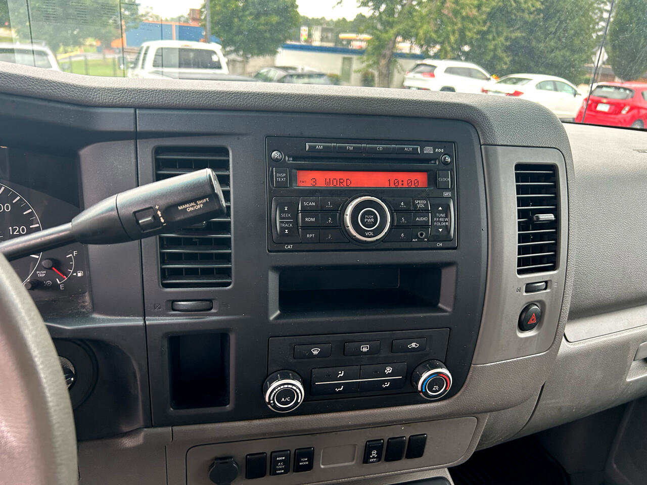 Used 2017 Nissan NV 3500 SV image 11