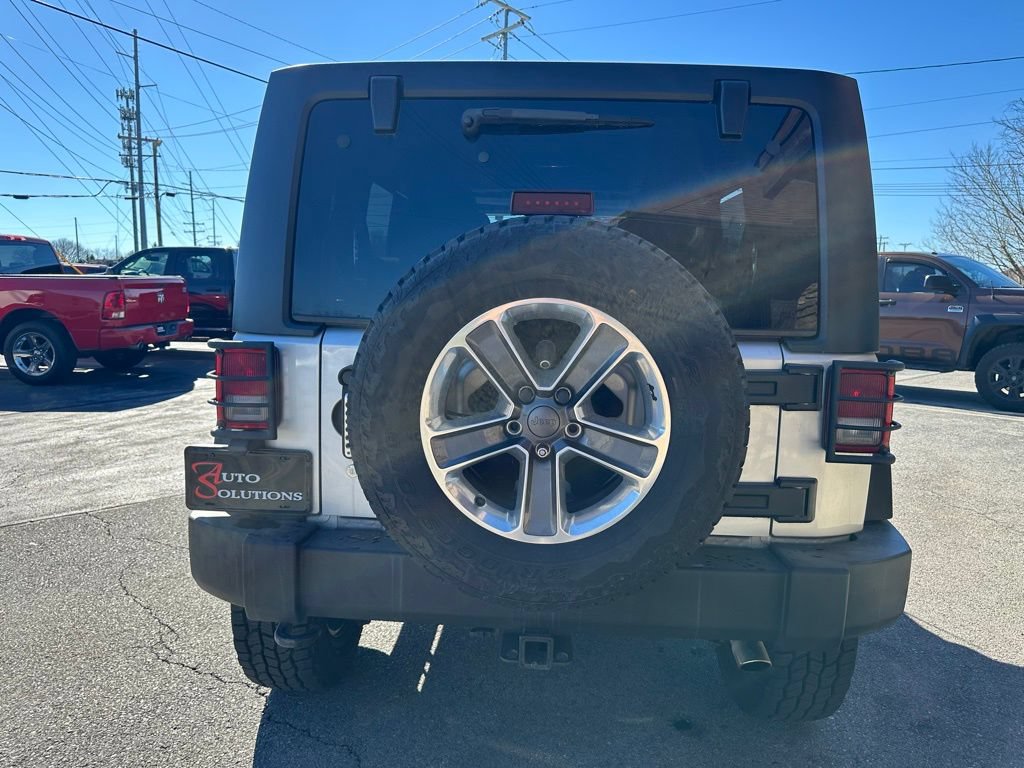 Used 2011 Jeep Wrangler Unlimited Sport AWD/4WD image 5