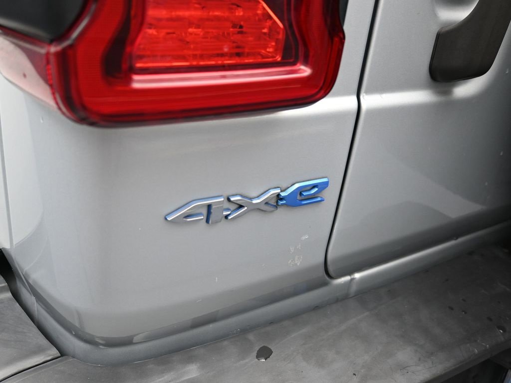 Used 2023 Jeep Wrangler Unlimited Sahara image 39